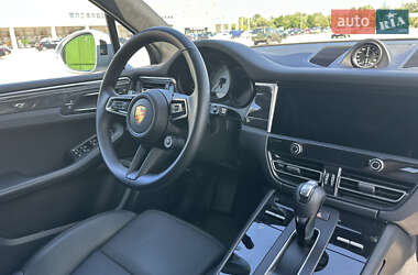 Позашляховик / Кросовер Porsche Macan 2022 в  фото 28 Позашляховик / Кросовер Porsche Macan 2022 в