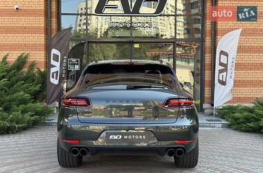 Внедорожник / Кроссовер Porsche Macan 2017 в 
