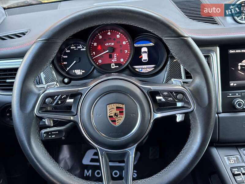 Внедорожник / Кроссовер Porsche Macan 2017 в Киеве фото 22 Внедорожник / Кроссовер Porsche Macan 2017 в Киеве