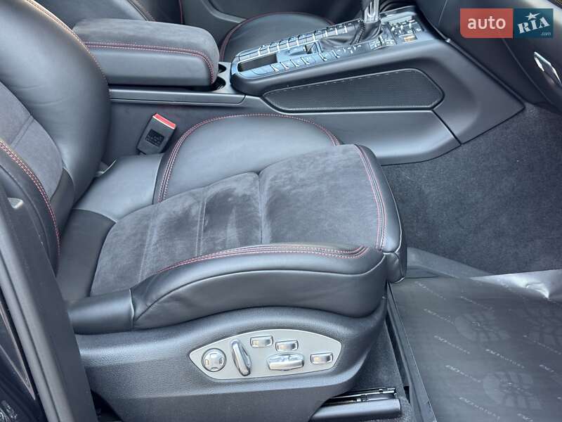 Внедорожник / Кроссовер Porsche Macan 2017 в Киеве фото 30 Внедорожник / Кроссовер Porsche Macan 2017 в Киеве