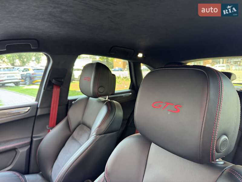 Внедорожник / Кроссовер Porsche Macan 2017 в Киеве фото 21 Внедорожник / Кроссовер Porsche Macan 2017 в Киеве