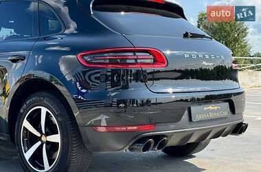 Внедорожник / Кроссовер Porsche Macan 2018 в 
