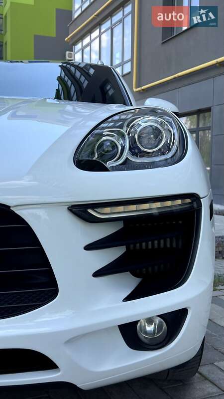 Внедорожник / Кроссовер Porsche Macan 2014 в Ивано-Франковске