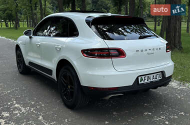 Внедорожник / Кроссовер Porsche Macan 2016 в 