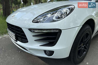 Внедорожник / Кроссовер Porsche Macan 2016 в 