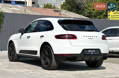 Внедорожник / Кроссовер Porsche Macan 2017 в 