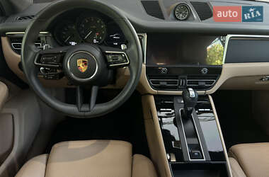 Внедорожник / Кроссовер Porsche Macan 2022 в 