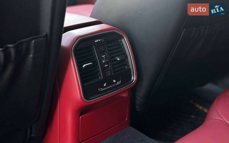 Внедорожник / Кроссовер Porsche Macan 2015 в Ивано-Франковске