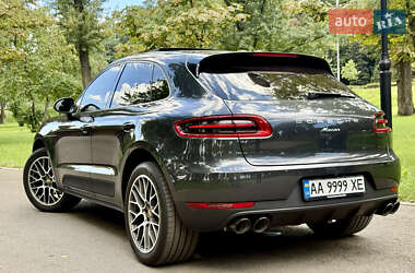 Внедорожник / Кроссовер Porsche Macan 2018 в 