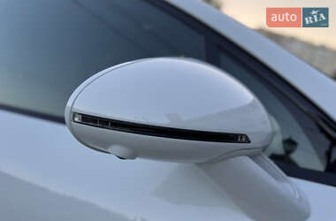 Внедорожник / Кроссовер Porsche Macan 2023 в 