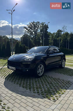 Внедорожник / Кроссовер Porsche Macan 2018 в 