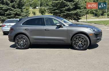 Внедорожник / Кроссовер Porsche Macan 2015 в 