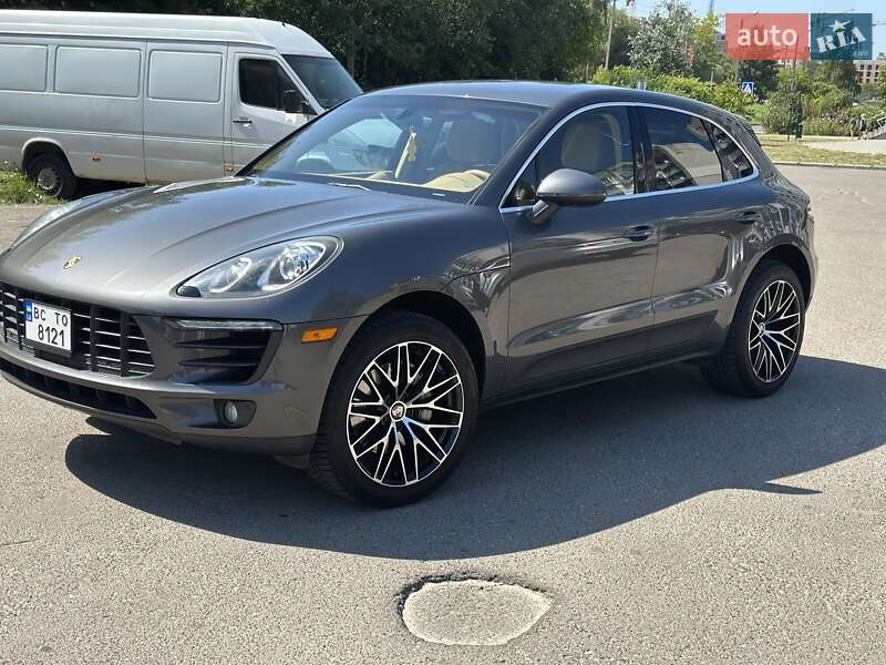 Внедорожник / Кроссовер Porsche Macan 2015 в 