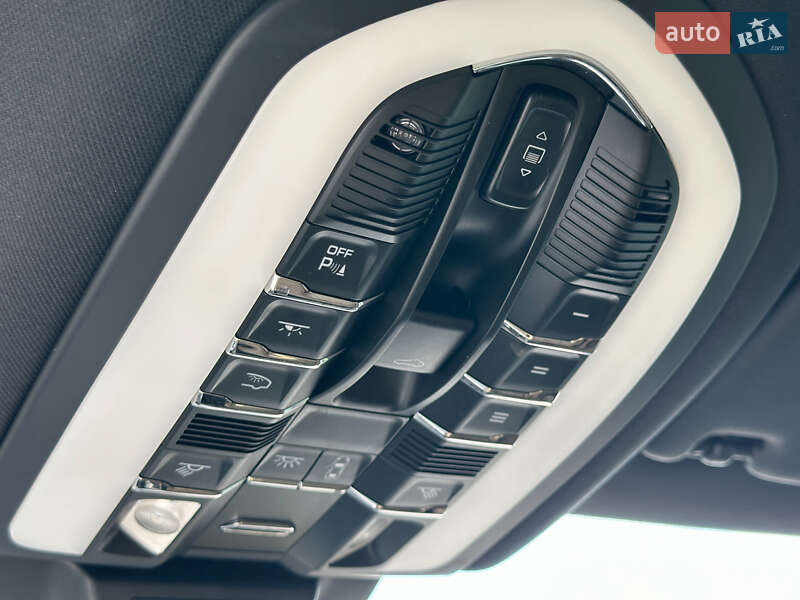 Позашляховик / Кросовер Porsche Macan 2017 в Львові фото 21 Позашляховик / Кросовер Porsche Macan 2017 в Львові