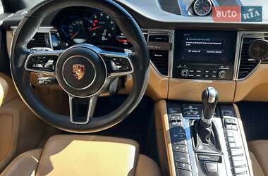 Внедорожник / Кроссовер Porsche Macan 2018 в 