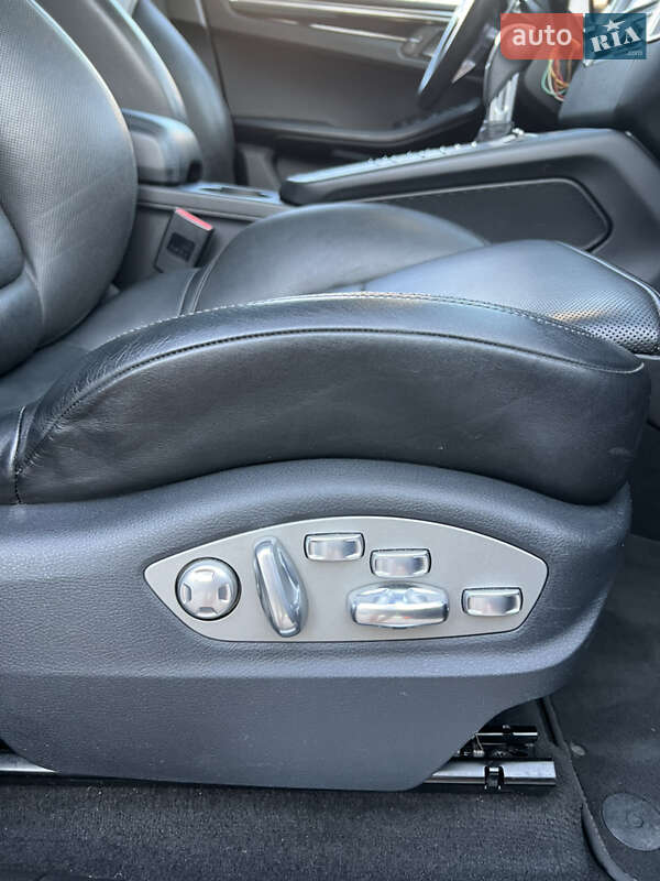 Внедорожник / Кроссовер Porsche Macan 2015 в Киеве фото 8 Внедорожник / Кроссовер Porsche Macan 2015 в Киеве