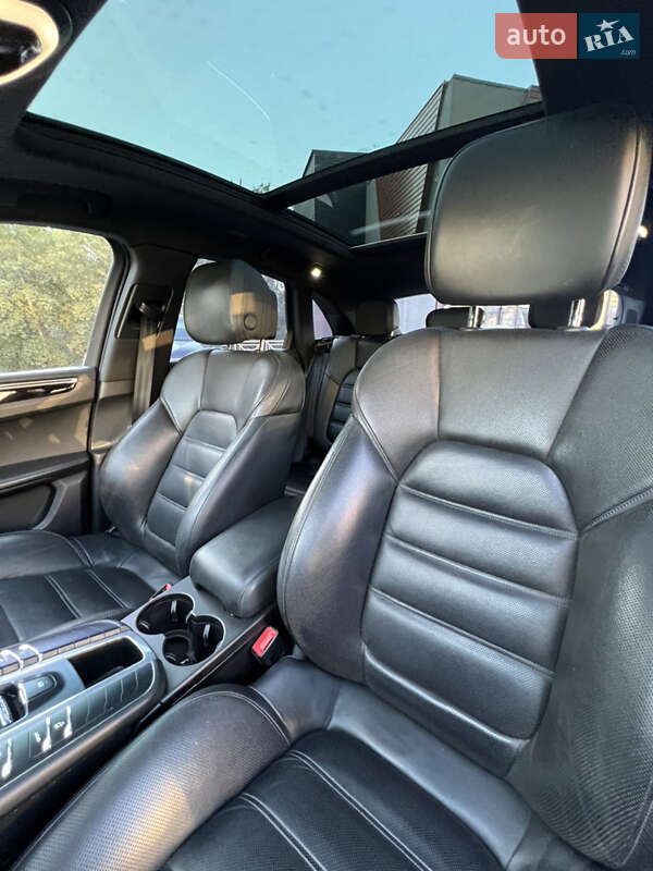 Внедорожник / Кроссовер Porsche Macan 2015 в Киеве фото 22 Внедорожник / Кроссовер Porsche Macan 2015 в Киеве