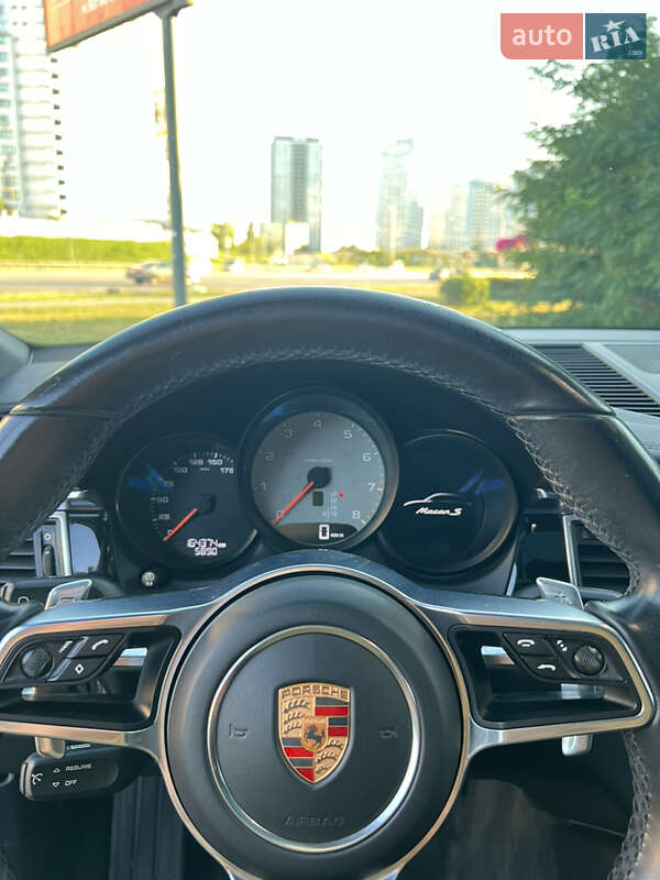 Внедорожник / Кроссовер Porsche Macan 2015 в Киеве фото 38 Внедорожник / Кроссовер Porsche Macan 2015 в Киеве