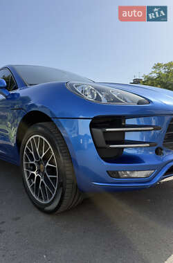 Внедорожник / Кроссовер Porsche Macan 2017 в 