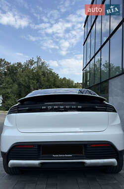Внедорожник / Кроссовер Porsche Macan 2025 в 