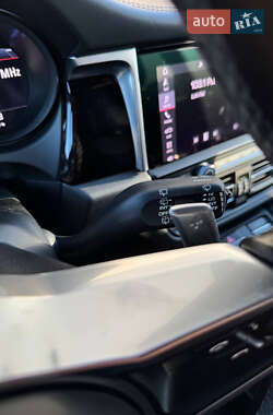 Внедорожник / Кроссовер Porsche Macan 2021 в 