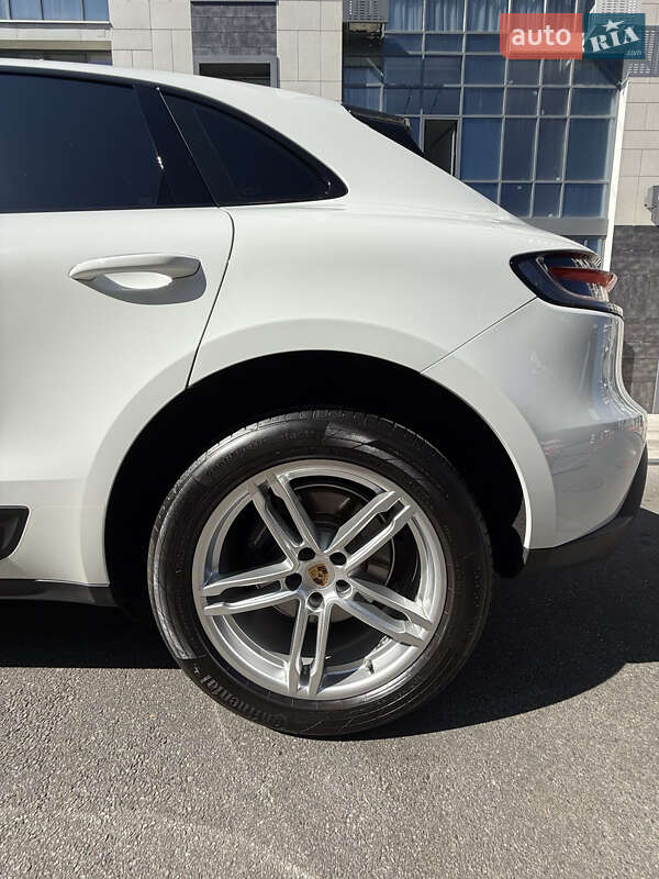Внедорожник / Кроссовер Porsche Macan 2023 в Киеве