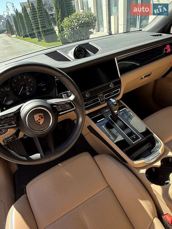 Внедорожник / Кроссовер Porsche Macan 2023 в Киеве