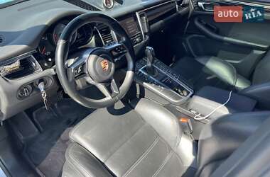 Внедорожник / Кроссовер Porsche Macan 2016 в 