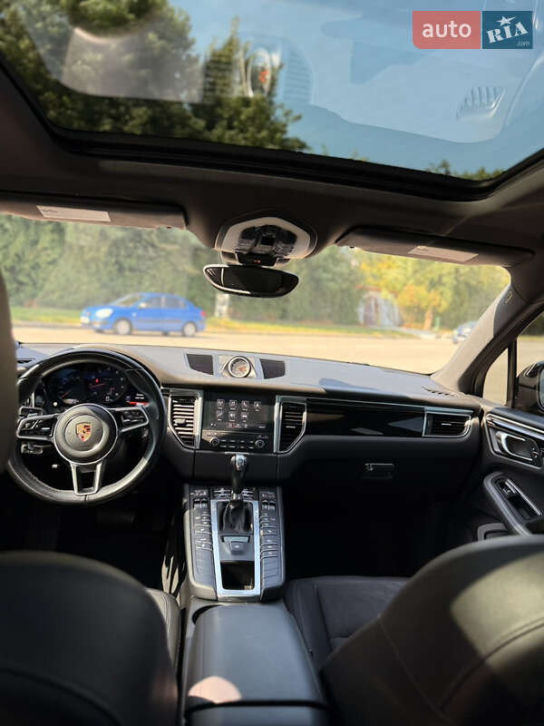 Внедорожник / Кроссовер Porsche Macan 2016 в Львове