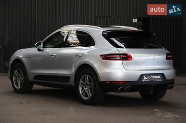 Внедорожник / Кроссовер Porsche Macan 2015 в 