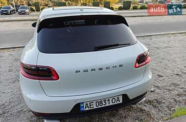 Внедорожник / Кроссовер Porsche Macan 2017 в 