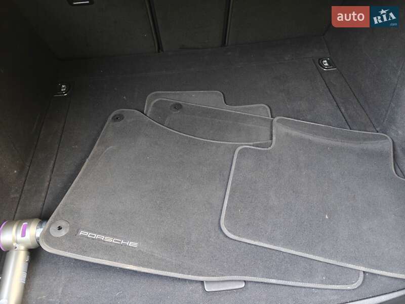 Внедорожник / Кроссовер Porsche Macan 2017 в Днепре