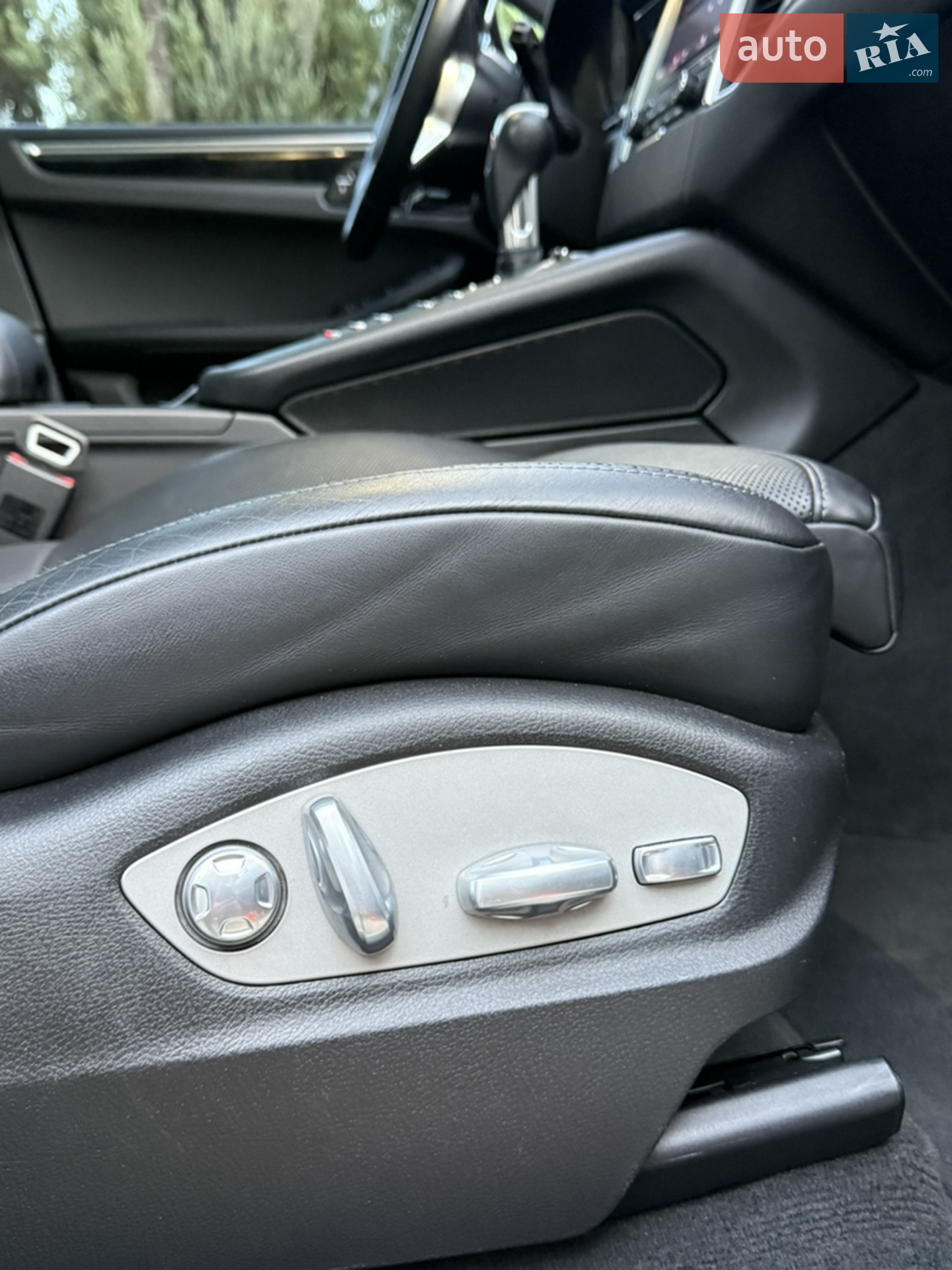 2016 Porsche Macan - мініатюра 18