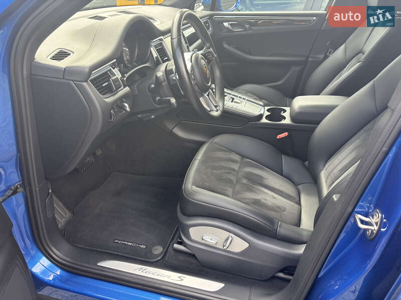 Внедорожник / Кроссовер Porsche Macan 2015 в Киеве фото 5 Внедорожник / Кроссовер Porsche Macan 2015 в Киеве