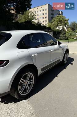Внедорожник / Кроссовер Porsche Macan 2022 в 