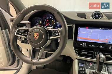 Внедорожник / Кроссовер Porsche Macan 2020 в 