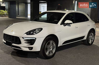 Внедорожник / Кроссовер Porsche Macan 2014 в 
