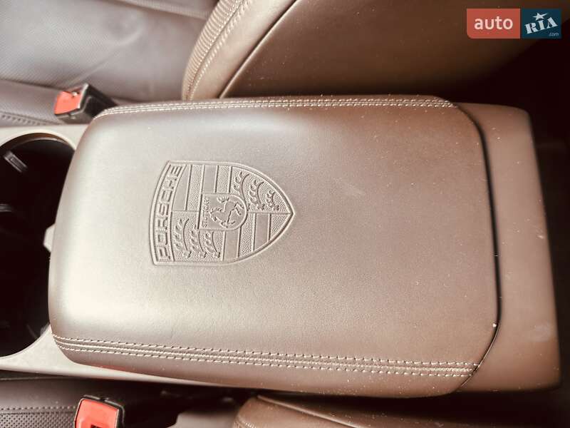 Внедорожник / Кроссовер Porsche Macan 2018 в Киеве