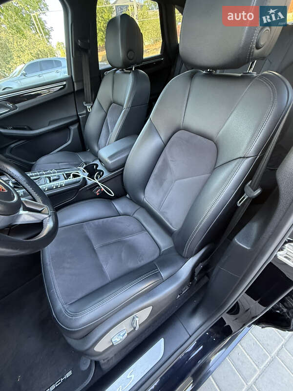 Позашляховик / Кросовер Porsche Macan 2019 в Чорноморську