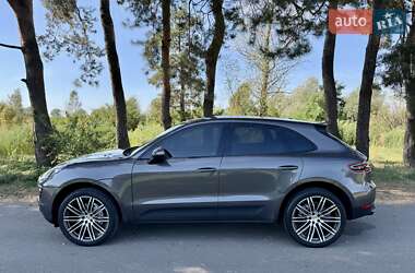 Внедорожник / Кроссовер Porsche Macan 2014 в 