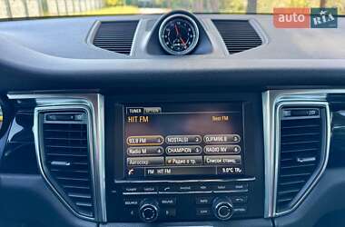 Внедорожник / Кроссовер Porsche Macan 2014 в 