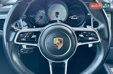 Внедорожник / Кроссовер Porsche Macan 2014 в 
