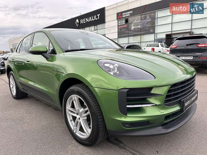 Внедорожник / Кроссовер Porsche Macan 2021 в Киеве