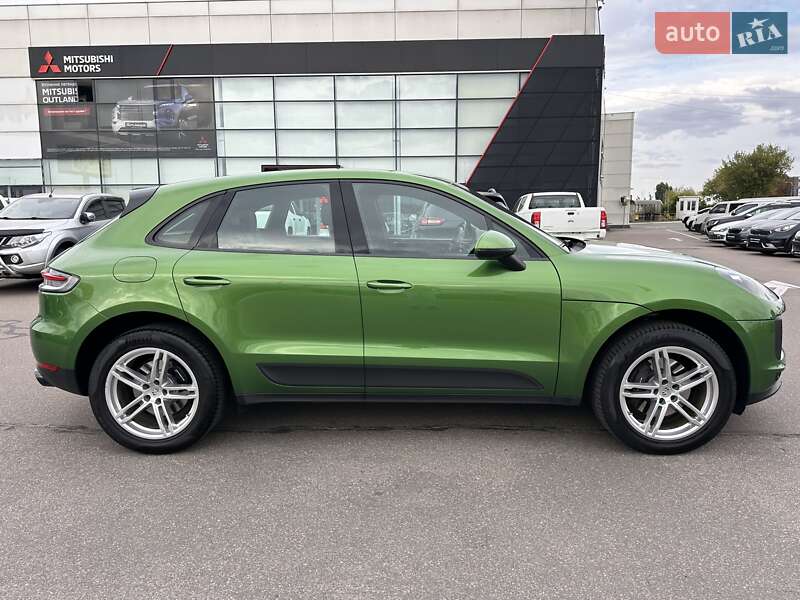 Внедорожник / Кроссовер Porsche Macan 2021 в Киеве