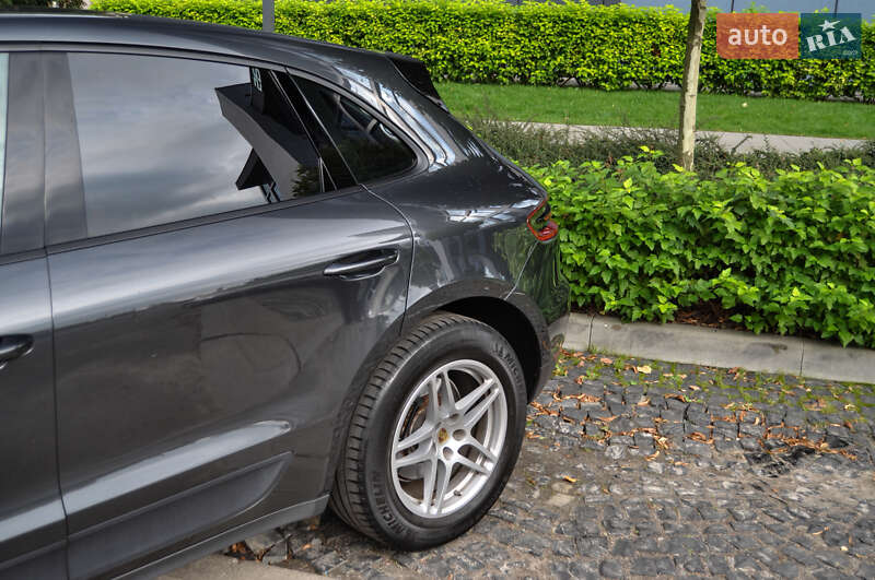 Внедорожник / Кроссовер Porsche Macan 2017 в Владимире фото 8 Внедорожник / Кроссовер Porsche Macan 2017 в Владимире