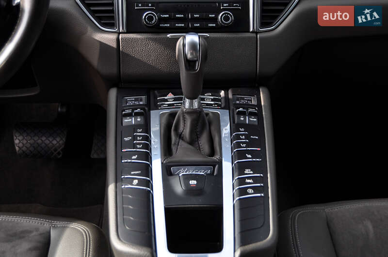 Внедорожник / Кроссовер Porsche Macan 2017 в Владимире фото 15 Внедорожник / Кроссовер Porsche Macan 2017 в Владимире