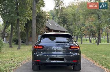 Внедорожник / Кроссовер Porsche Macan 2016 в 