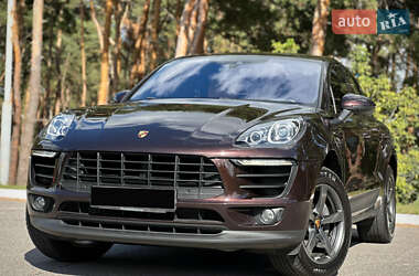 Внедорожник / Кроссовер Porsche Macan 2017 в 