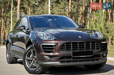 Внедорожник / Кроссовер Porsche Macan 2017 в 