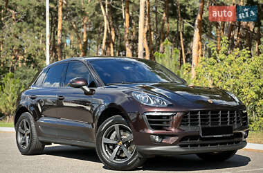 Внедорожник / Кроссовер Porsche Macan 2017 в 